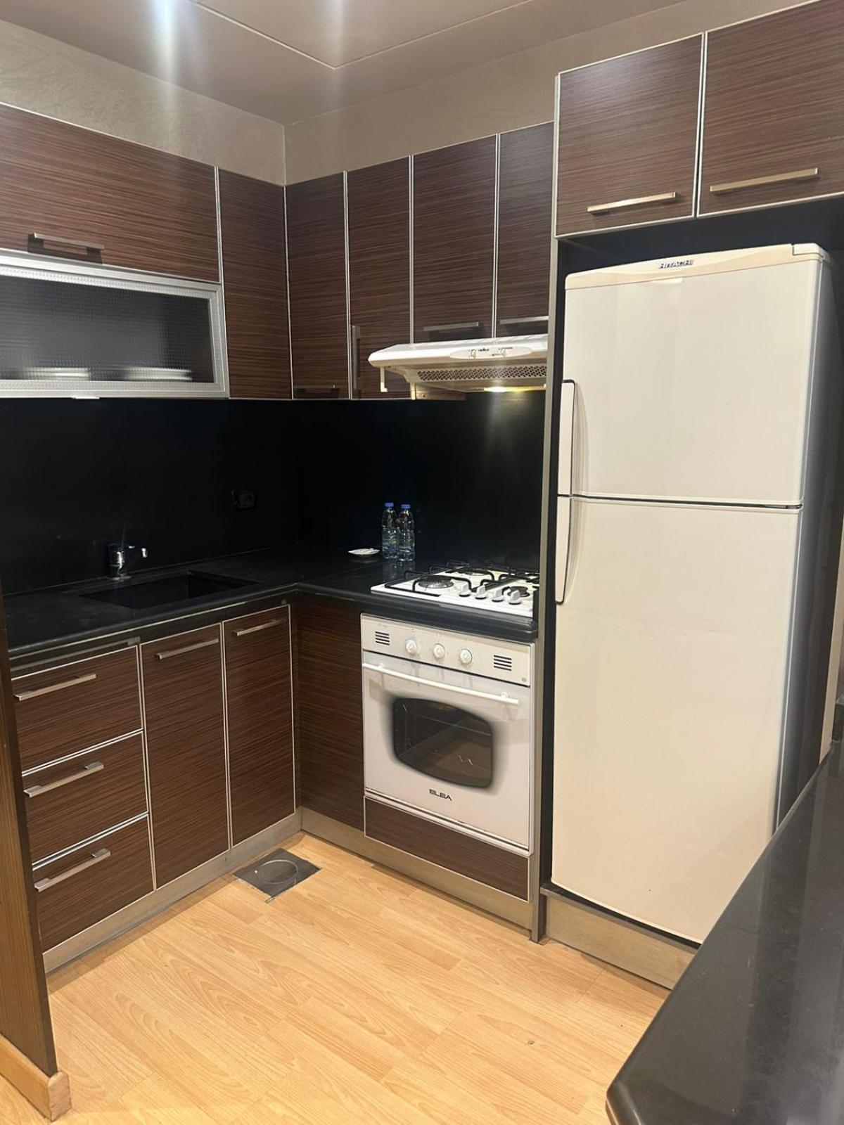 Apartamento Lahoya Garden Beirut Exterior foto