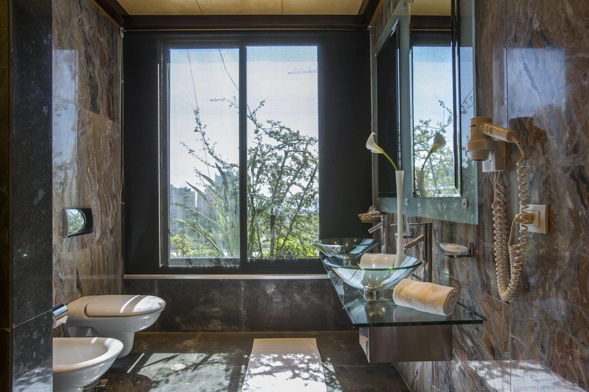 Apartamento Lahoya Garden Beirut Exterior foto