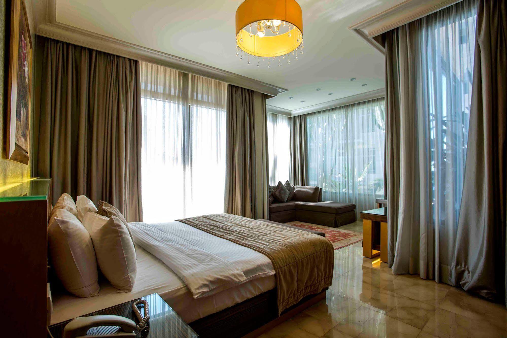 Apartamento Lahoya Garden Beirut Exterior foto