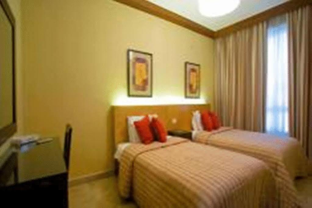 Apartamento Lahoya Garden Beirut Exterior foto